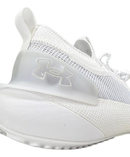 UNDER ARMOUR（アンダーアーマー）UNDER ARMOUR (アンダーアーマー) UNDER ARMOUR　ローカットスニーカー ホワイト サイズ:27.5の古着・服飾アイテム