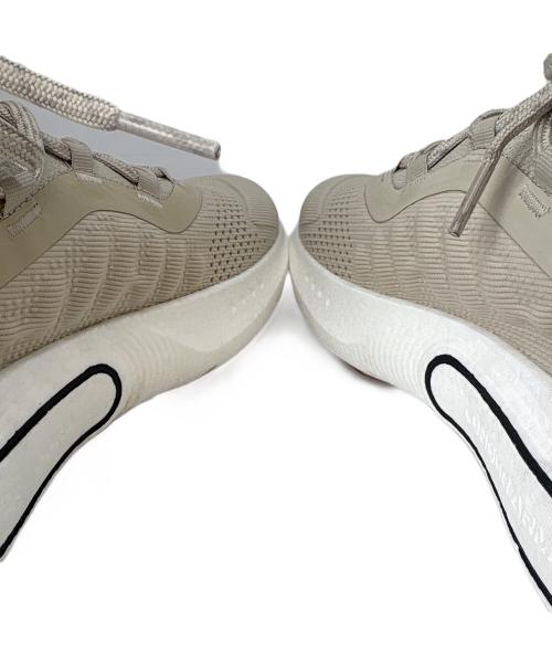 UNDER ARMOUR（アンダーアーマー）UNDER ARMOUR (アンダーアーマー) UNDER ARMOUR　ローカットスニーカー ベージュ サイズ:27.5の古着・服飾アイテム