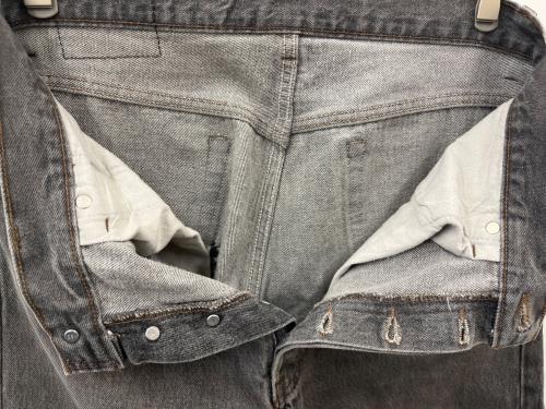 LEVI'S（リーバイス）LEVI'S (リーバイス) LEVI'S　501デニムパンツ ブラック サイズ:W34 L32の古着・服飾アイテム