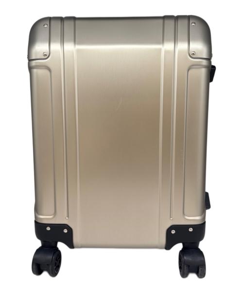 ZERO HALLIBURTON（ゼロ ハリバートン）ZERO HALLIBURTON (ゼロ ハリバートン) ZERO HALLIBURTON　Geo Aluminum3.0　スーツケースの古着・服飾アイテム