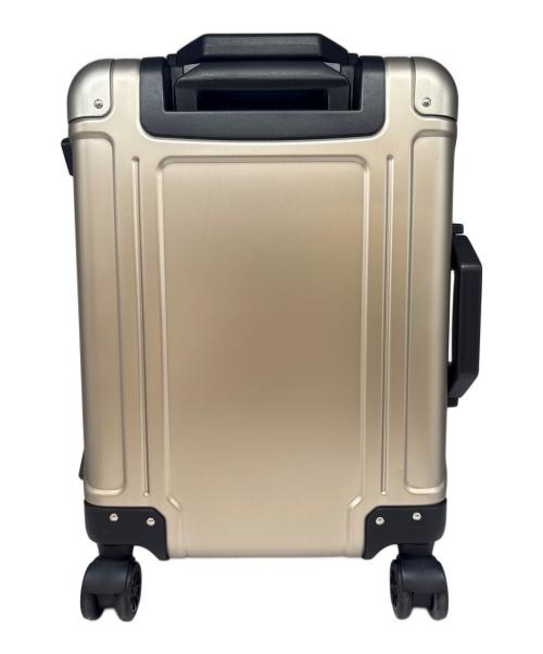 ZERO HALLIBURTON（ゼロ ハリバートン）ZERO HALLIBURTON (ゼロ ハリバートン) ZERO HALLIBURTON　Geo Aluminum3.0　スーツケースの古着・服飾アイテム