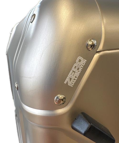 ZERO HALLIBURTON（ゼロ ハリバートン）ZERO HALLIBURTON (ゼロ ハリバートン) ZERO HALLIBURTON　Geo Aluminum3.0　スーツケースの古着・服飾アイテム