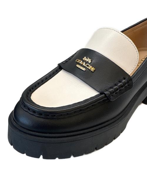 COACH（コーチ）COACH (コーチ) COACH　ルーシーローファー ブラック×アイボリー サイズ:23.5の古着・服飾アイテム