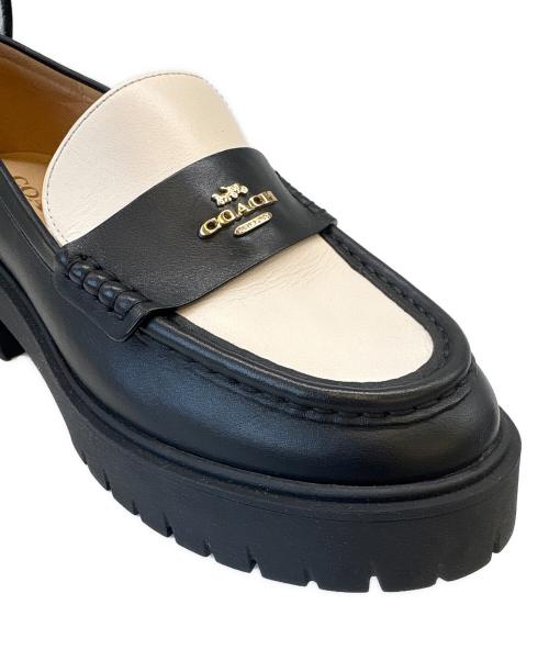 COACH（コーチ）COACH (コーチ) COACH　ルーシーローファー ブラック×アイボリー サイズ:23.5の古着・服飾アイテム
