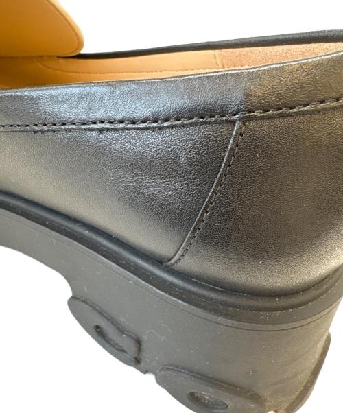 COACH（コーチ）COACH (コーチ) COACH　ルーシーローファー ブラック×アイボリー サイズ:23.5の古着・服飾アイテム