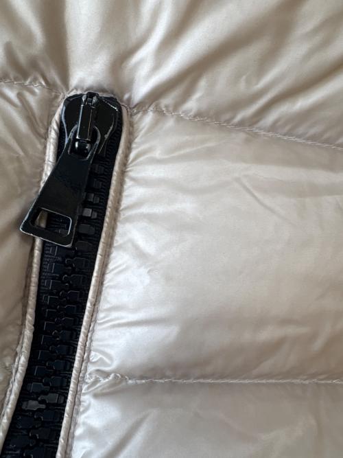 MONCLER（モンクレール）MONCLER (モンクレール) MONCLER SUYEN GIUBBOTTO ダウンジャケット ベージュの古着・服飾アイテム
