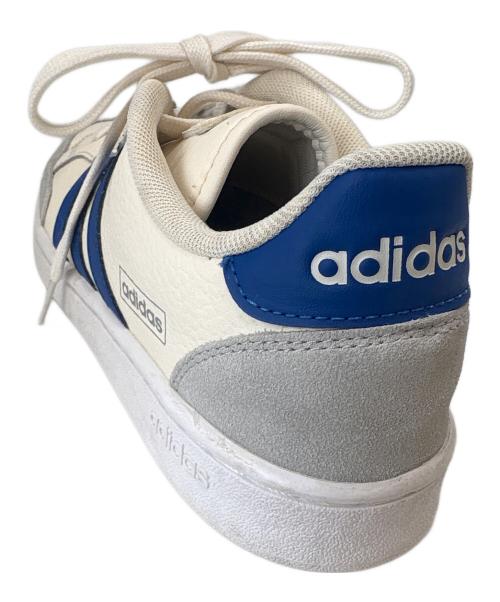 adidas（アディダス）adidas (アディダス) adidas　ローカットスニーカー アイボリー×ブルー サイズ:26の古着・服飾アイテム