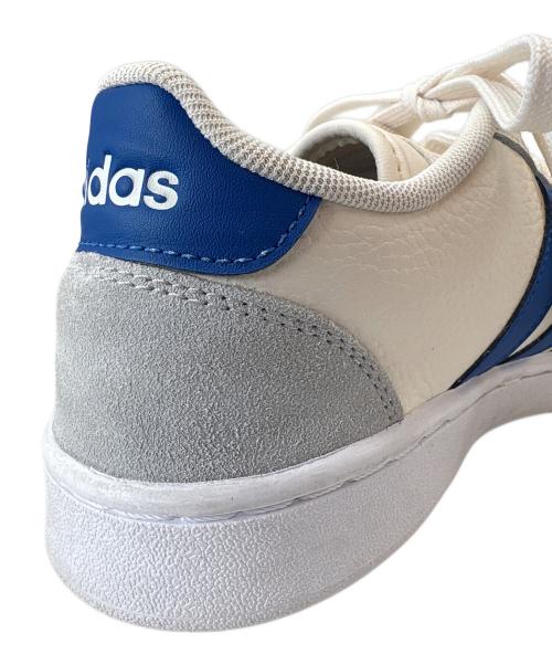 adidas（アディダス）adidas (アディダス) adidas　ローカットスニーカー アイボリー×ブルー サイズ:26の古着・服飾アイテム