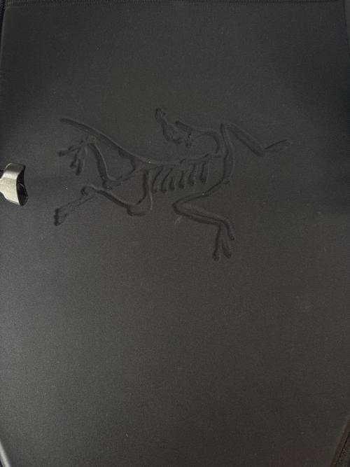 ARC'TERYX（アークテリクス）ARC'TERYX (アークテリクス) ARC'TERYX　ARC'TERYX　リュック ブラックの古着・服飾アイテム