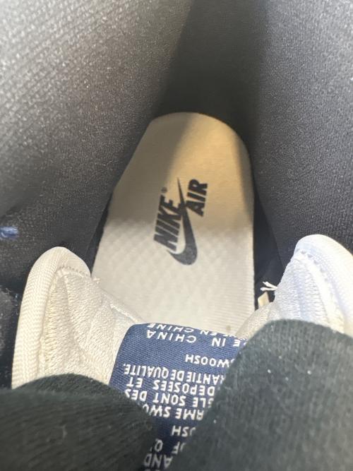 NIKE（ナイキ）NIKE (ナイキ) NIKE　Air Jordan 1 Retro High OG ホワイト×ネイビー サイズ:27.5の古着・服飾アイテム