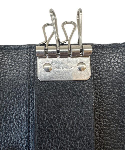 Saint Laurent Paris（サンローランパリ）Saint Laurent Paris (サンローランパリ) Saint Laurent Paris 　カサンドラ 　4連キーケース ブラックの古着・服飾アイテム