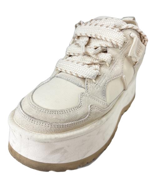 UGG（アグ）UGG (アグ) UGG　W ASTROMEL　スニーカー ホワイト サイズ:25の古着・服飾アイテム