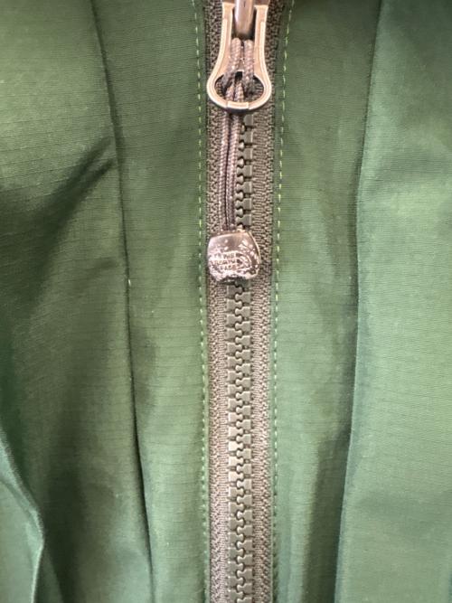 THE NORTH FACE（ザ ノース フェイス）THE NORTH FACE (ザ ノース フェイス) THE NORTH FACE　マウンテンジャケット グリーン サイズ:Sの古着・服飾アイテム