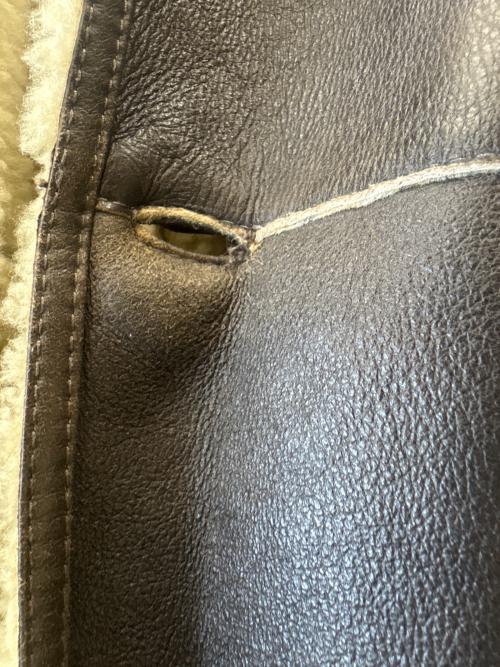 HUGO BOSS（ヒューゴ ボス）HUGO BOSS (ヒューゴ ボス) HUGO BOSS　ムートンジャケット ブラウン サイズ:50の古着・服飾アイテム