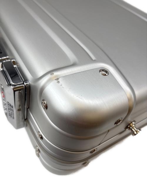 ZERO HALLIBURTON（ゼロ ハリバートン）ZERO HALLIBURTON (ゼロ ハリバートン) ZERO HALLIBURTON アタッシュケース グレーの古着・服飾アイテム