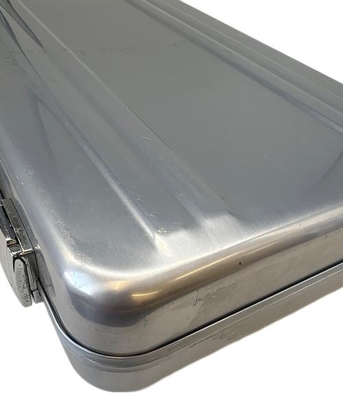 ZERO HALLIBURTON（ゼロ ハリバートン）ZERO HALLIBURTON (ゼロ ハリバートン) ZERO HALLIBURTON　アタッシュケース グレーの古着・服飾アイテム