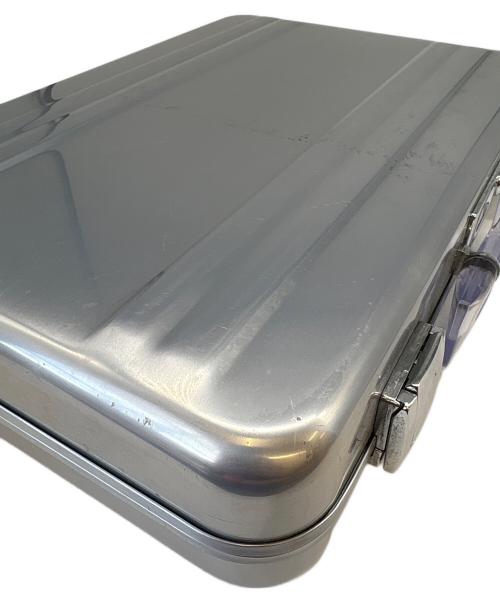 ZERO HALLIBURTON（ゼロ ハリバートン）ZERO HALLIBURTON (ゼロ ハリバートン) ZERO HALLIBURTON　アタッシュケース グレーの古着・服飾アイテム