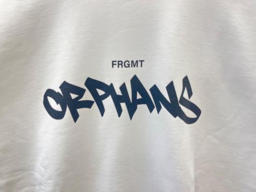 FRAGMENT ORPHANS（フラグメント オーファンズ）FRAGMENT ORPHANS (フラグメント オーファンズ) FRAGMENT ORPHANS　クルーネックスウェット ホワイト サイズ:XLの古着・服飾アイテム
