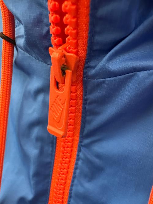 NIKE（ナイキ）NIKE (ナイキ) NIKE　マウンテンパーカー ブルー×ブラック サイズ:XXLの古着・服飾アイテム