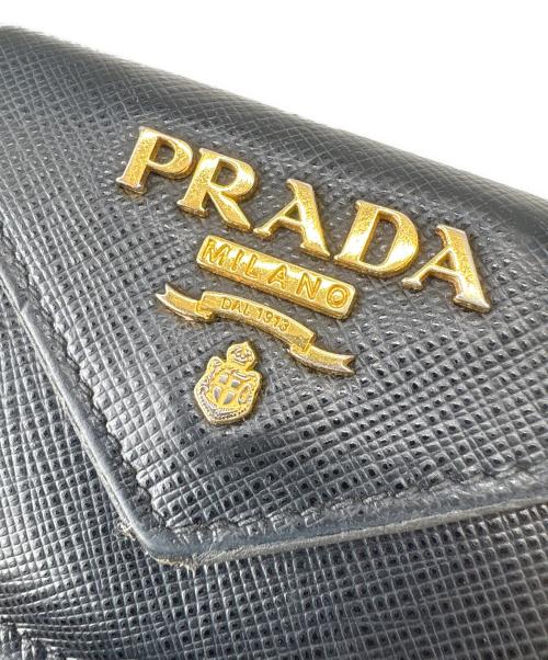 PRADA（プラダ）PRADA (プラダ) PRADA 　サフィアーノ 　3つ折り財布 ブラックの古着・服飾アイテム
