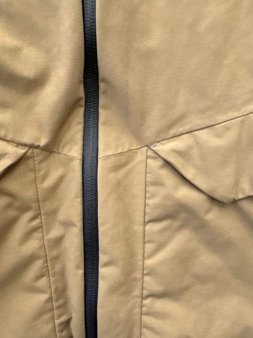 HAGLOFT（ホグロフス）HAGLOFT (ホグロフス) HAGLOFT　マウンテンパーカー ベージュ サイズ:Sの古着・服飾アイテム