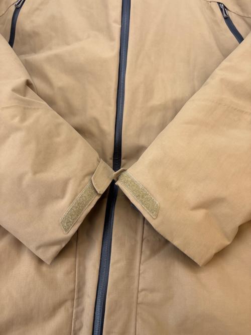 HAGLOFT（ホグロフス）HAGLOFT (ホグロフス) HAGLOFT　マウンテンパーカー ベージュ サイズ:Sの古着・服飾アイテム