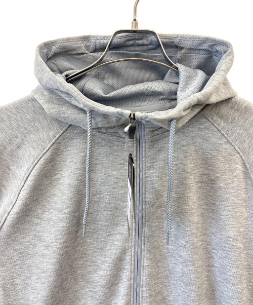 UNDER ARMOUR（アンダーアーマー）UNDER ARMOUR (アンダーアーマー) UNDER ARMOUR　ジップパーカー グレー サイズ:XL 未使用品の古着・服飾アイテム
