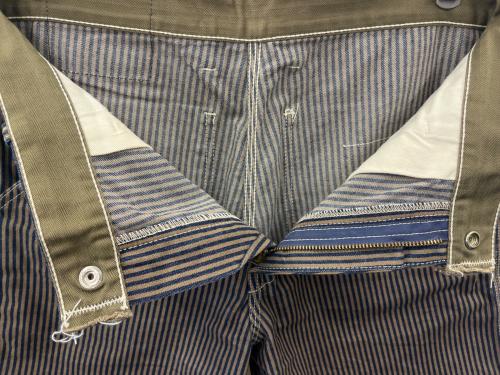 Joe McCOY（ジョーマッコイ）Joe McCOY (ジョーマッコイ) Joe McCOY 8 HOUR UNION  ハーフパンツ ブラウン サイズ:32の古着・服飾アイテム