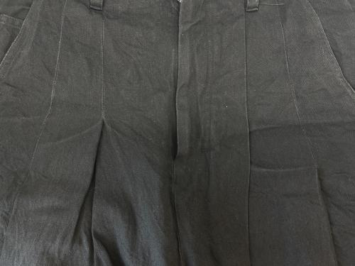 SHINYA KOZUKA（シンヤコズカ）SHINYA KOZUKA (シンヤコズカ) SHINYA KOZUKA　ジーンズ Hi BAGGY DENIM ブラック サイズ:SMALLの古着・服飾アイテム