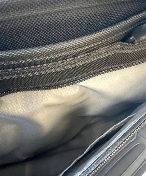 TUMI（トゥミ）TUMI (トゥミ) TUMI　オーガナイザー・ポートフォリオ・ブリーフ　ブリーフケース ブラックの古着・服飾アイテム