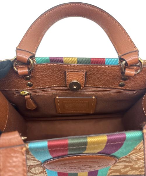 COACH（コーチ）COACH (コーチ) COACH 　デンプシートート22 シグネチャージャカード ウィズ ストライプアンドコーチパッチ 　2WAYショルダーバッグの古着・服飾アイテム