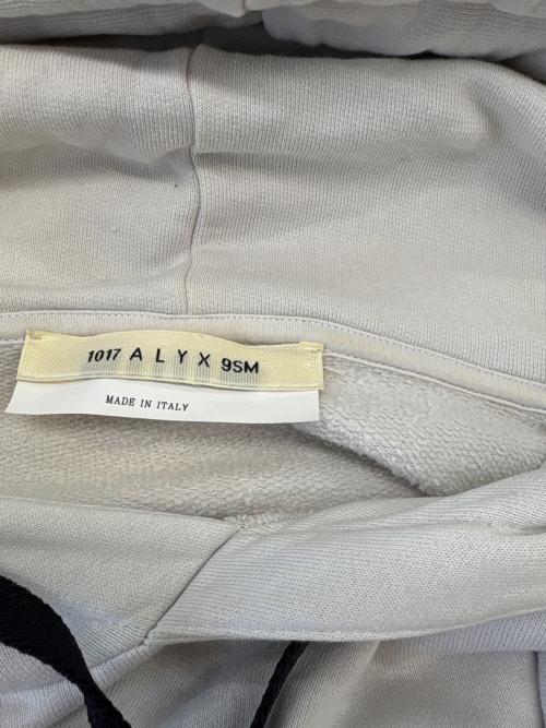 1017 ALYX 9SM（テンセブンティーン アリクス ナインエスエム）1017 ALYX 9SM (テンセブンティーン アリクス ナインエスエム) 1017 ALYX 9SM　プルオーバーパーカー ホワイト サイズ:XSの古着・服飾アイテム
