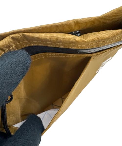 THE NORTH FACE（ザ ノース フェイス）THE NORTH FACE (ザ ノース フェイス) THE NORTH FACE　ショルダーポーチ カーキ 未使用品の古着・服飾アイテム