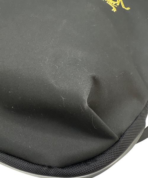 ARC'TERYX（アークテリクス）ARC'TERYX (アークテリクス) ARC'TERYX　Arro 8 Shoulder Bag　ショルダーバッグ ブラックの古着・服飾アイテム