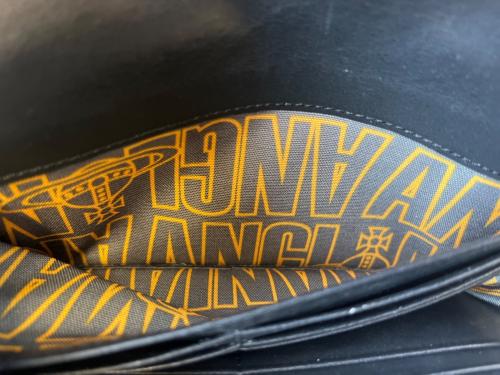 Vivienne Westwood（ヴィヴィアンウエストウッド）Vivienne Westwood (ヴィヴィアンウエストウッド) Anglomania (アングロマニア) Vivienne Westwood　Anglomania　長財布 レッド×ブルーの古着・服飾アイテム