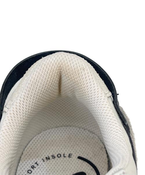 NIKE（ナイキ）NIKE (ナイキ) NIKE スニーカー ホワイト×ブラック サイズ:24.0の古着・服飾アイテム