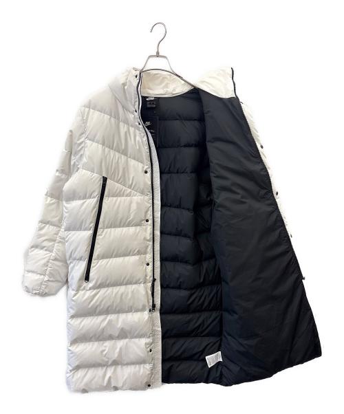 NIKE（ナイキ）NIKE (ナイキ) NIKE　ダウンコート ホワイト サイズ:XLの古着・服飾アイテム