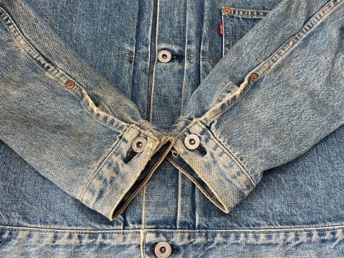 LEVI'S（リーバイス）LEVI'S (リーバイス) LEVI'S　復刻デニムジャケット　93年製 ビッグE インディゴ サイズ:40の古着・服飾アイテム