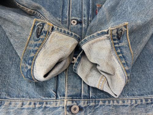 LEVI'S（リーバイス）LEVI'S (リーバイス) LEVI'S　復刻デニムジャケット　93年製 ビッグE インディゴ サイズ:40の古着・服飾アイテム