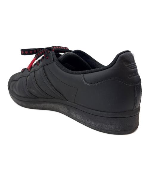 adidas（アディダス）adidas (アディダス) adidas　ローカットスニーカー　ハート柄 ブラック サイズ:25.5の古着・服飾アイテム