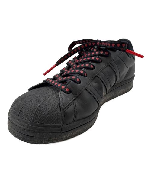 adidas（アディダス）adidas (アディダス) adidas　ローカットスニーカー　ハート柄 ブラック サイズ:25.5の古着・服飾アイテム