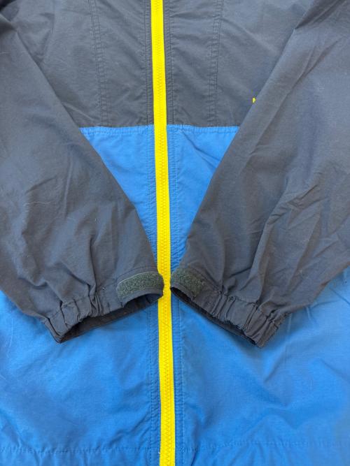 THE NORTH FACE（ザ ノース フェイス）THE NORTH FACE (ザ ノース フェイス) THE NORTH FACE　ナイロンパーカー ネイビー×ブルー サイズ:XLの古着・服飾アイテム