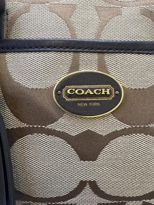 COACH（コーチ）COACH (コーチ) COACH　シグネチャー　ハンドバッグ ベージュの古着・服飾アイテム