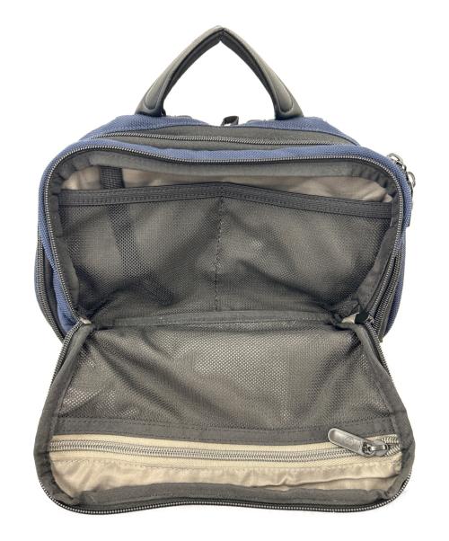 VICTORINOX（ビクトリノックス）VICTORINOX (ビクトリノックス) アルトモント プロフェッショナル エッセンシャル ラップトップ バックパック　バックパック ネイビーの古着・服飾アイテム