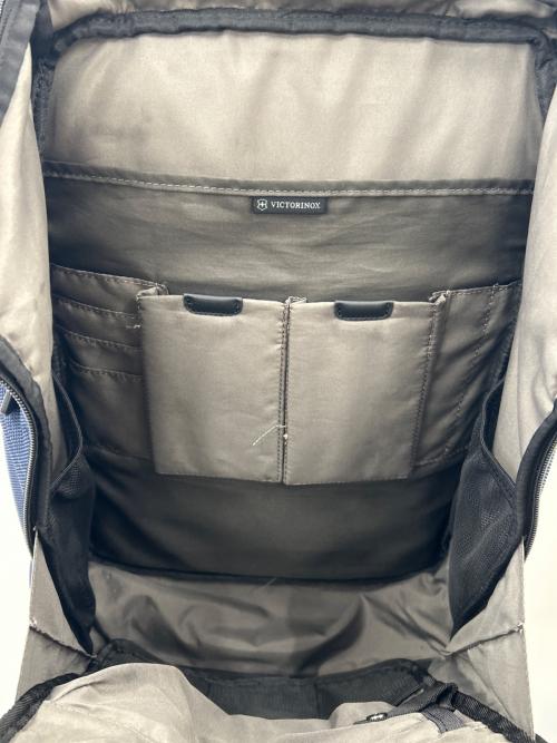 VICTORINOX（ビクトリノックス）VICTORINOX (ビクトリノックス) アルトモント プロフェッショナル エッセンシャル ラップトップ バックパック　バックパック ネイビーの古着・服飾アイテム