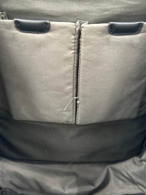 VICTORINOX（ビクトリノックス）VICTORINOX (ビクトリノックス) アルトモント プロフェッショナル エッセンシャル ラップトップ バックパック　バックパック ネイビーの古着・服飾アイテム