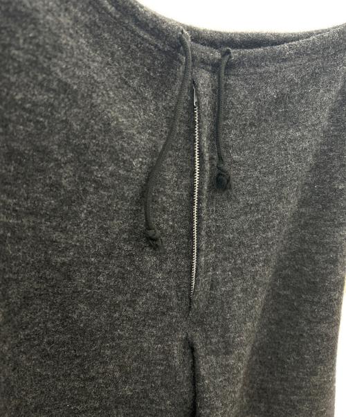 YOHJI YAMAMOTO（ヨウジヤマモト）YOHJI YAMAMOTO (ヨウジヤマモト) YOHJI YAMAMOTO　ウールパンツ グレー サイズ:Ｍの古着・服飾アイテム