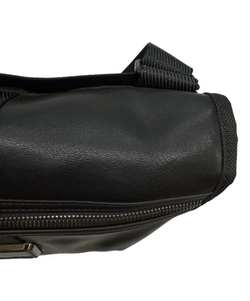 TUMI（トゥミ）TUMI (トゥミ) TUMI　Alpha Bravo　サーヴィス　クロスボディバッグ ブラックの古着・服飾アイテム