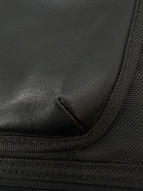 TUMI（トゥミ）TUMI (トゥミ) TUMI　Alpha Bravo　サーヴィス　クロスボディバッグ ブラックの古着・服飾アイテム