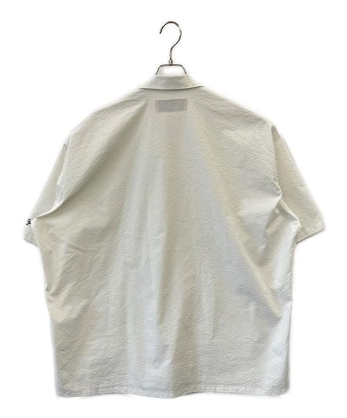 FAT（エフエーティー）FAT (エフエーティー) FAT　GIGGASUCKER　半袖シャツ ホワイト サイズ:不明の古着・服飾アイテム